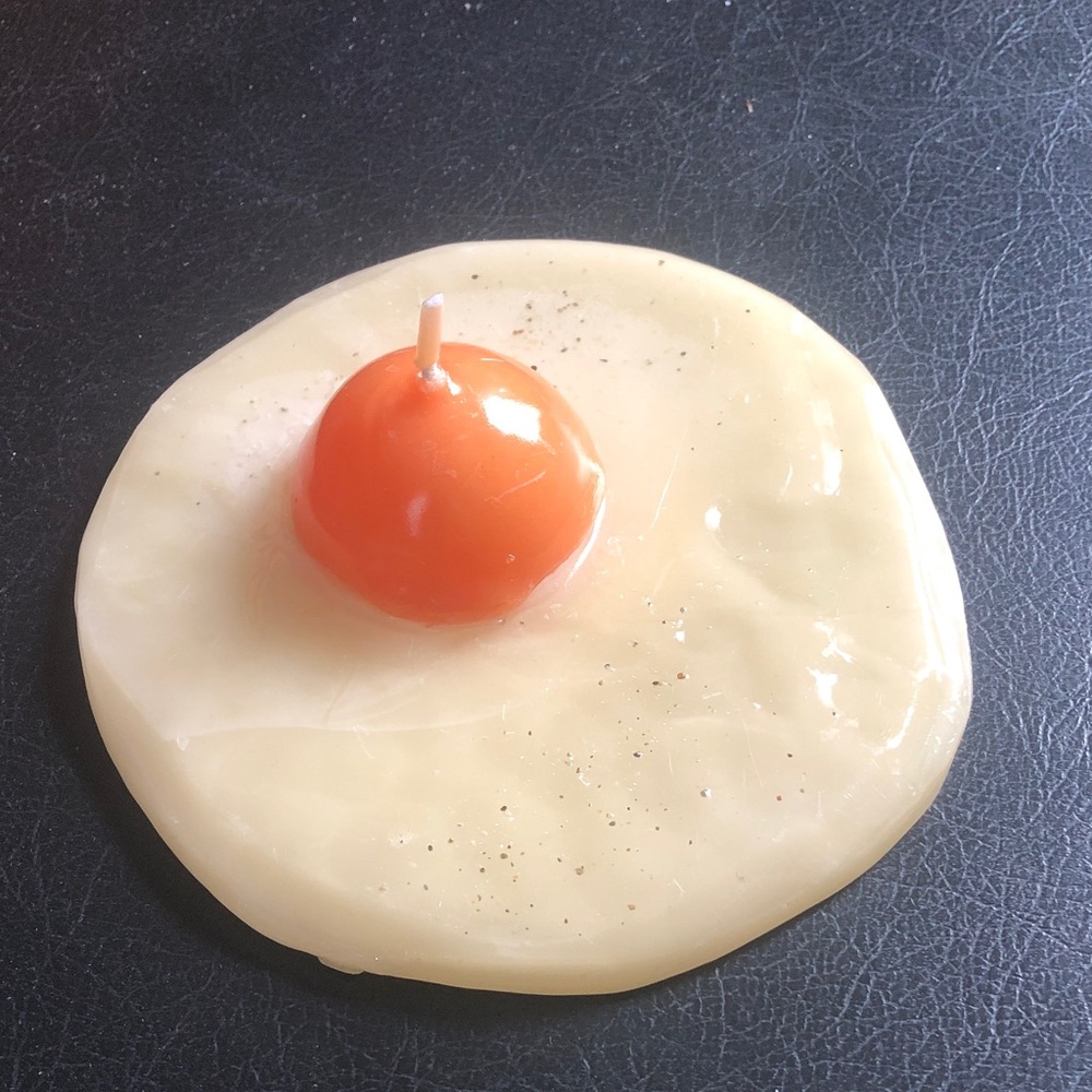 Egg 🍳 candle!